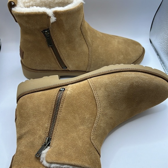 NEW UGG Boots Romely Zip Tan Women's 9 - Picture 7 of 13